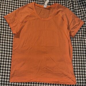 Lululemon Swiftly Tech Short-Sleeve Shirt 2.0 Waist Length